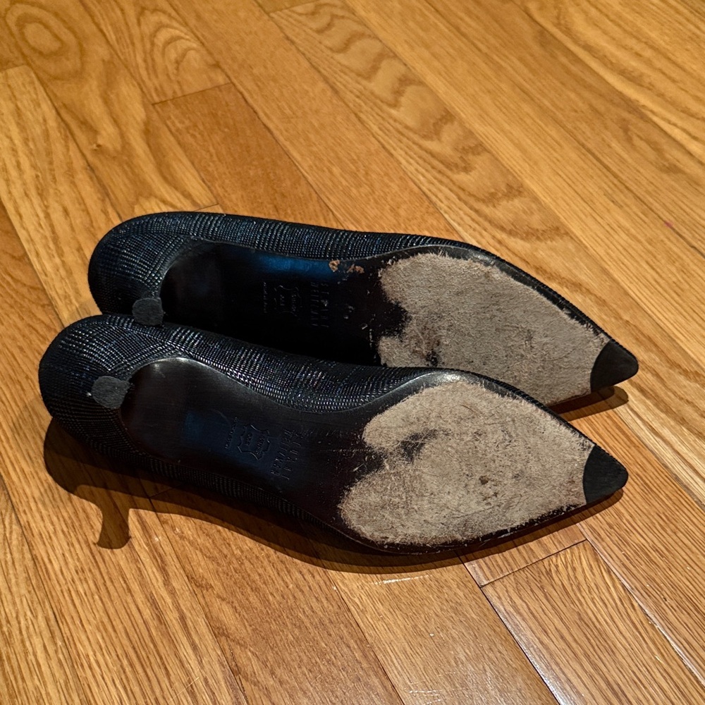 Stuart Weitzman Black Textured Heels - Picture 2 of 3